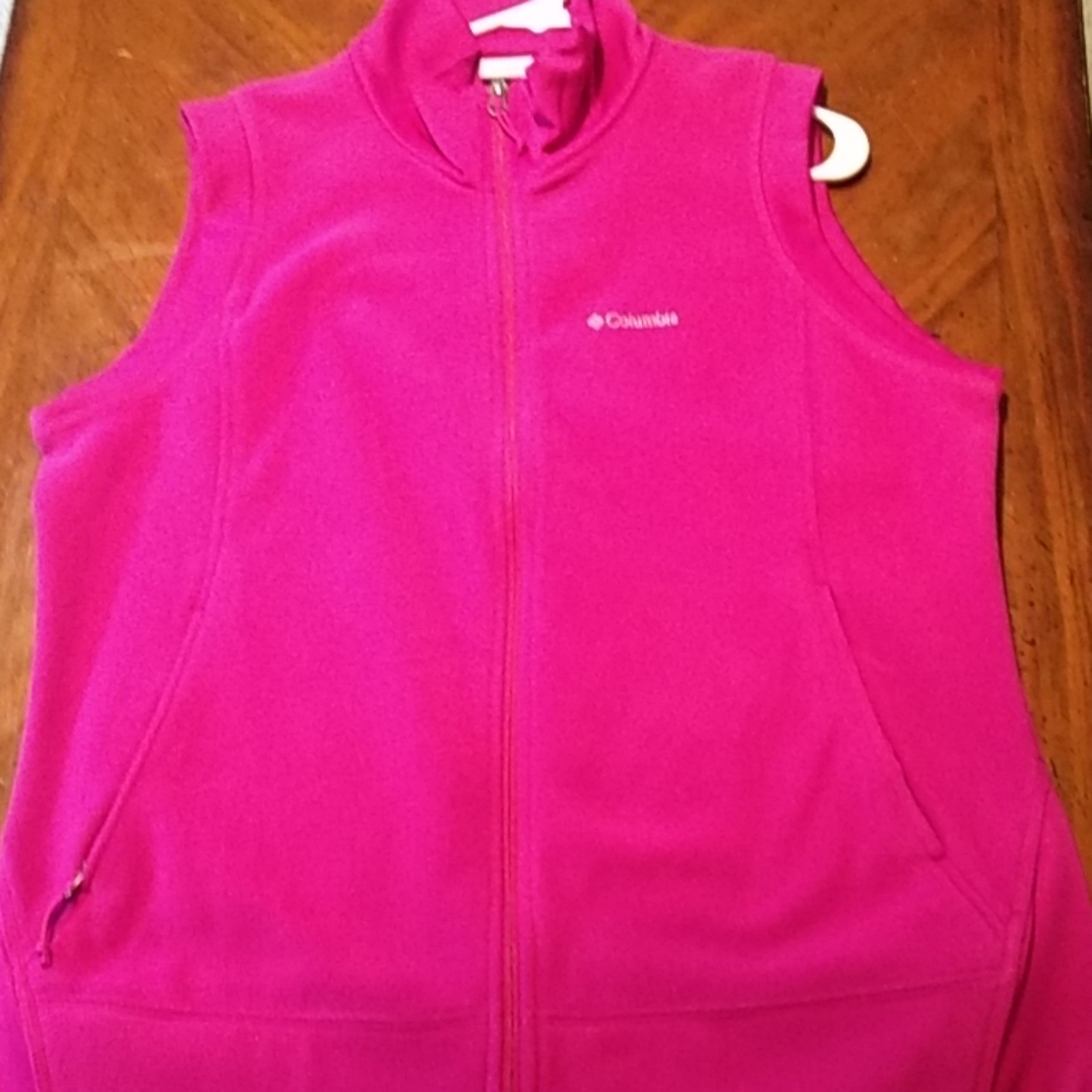 Columbia vest